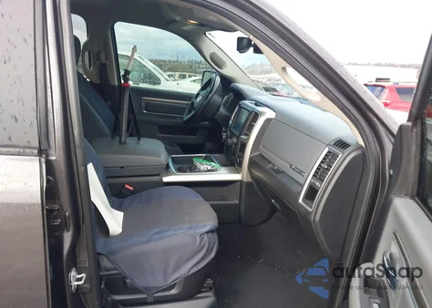 2018 Ram 1500 Big Horn 4X4 5'7 Box z USA, uszkodzony, nr VIN 3C6RR7LTXJG197680